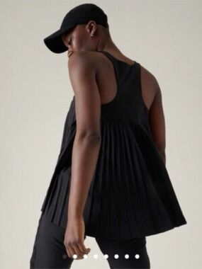 Athleta Black Swing Forward Tank with Pleated Racerback